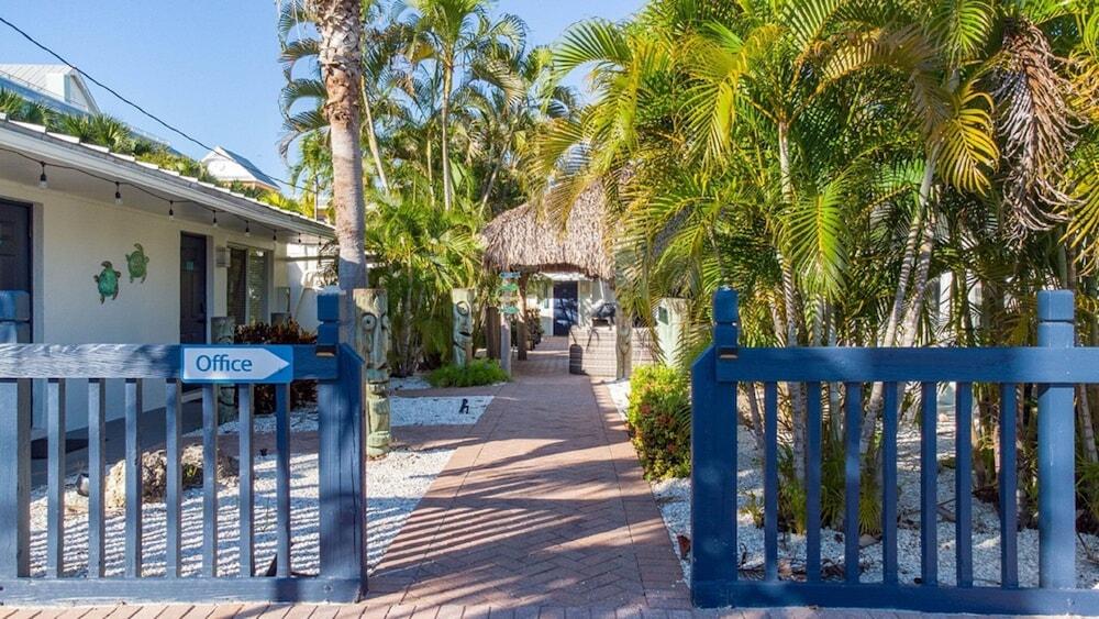 Flamingo Motel & Villas Bonita Springs North Naples Екстер'єр фото